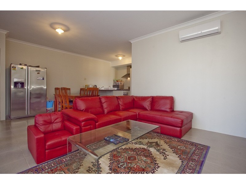 40C Russell Road, Madeley WA 6065