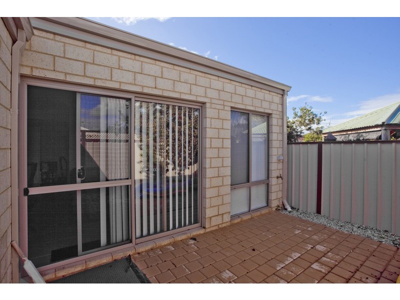 40C Russell Road, Madeley WA 6065
