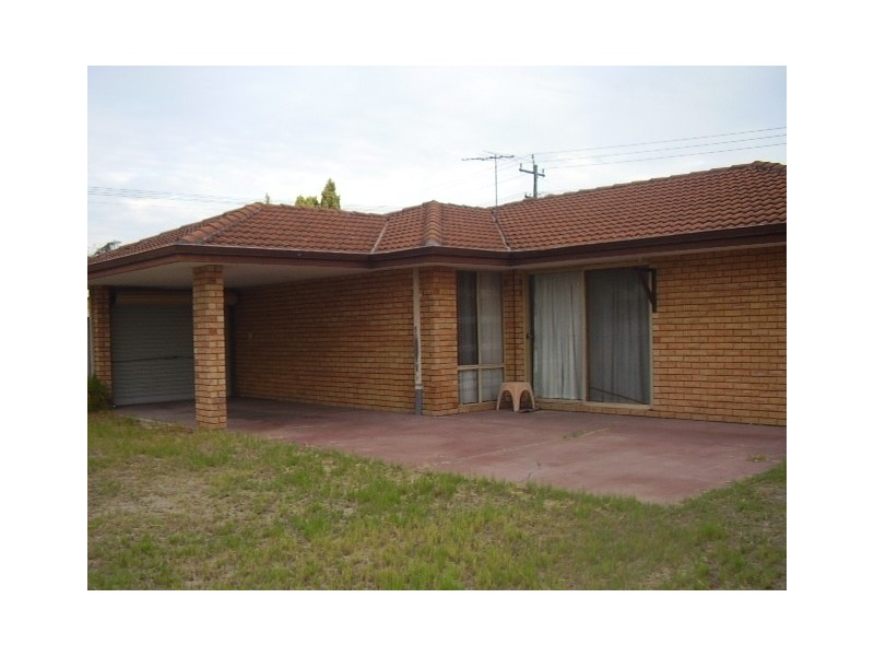 42 Darwin Crescent, Beechboro WA 6063
