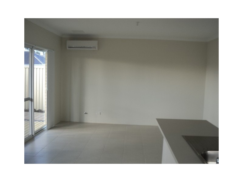 10 Turtledove Way, Beechboro WA 6063