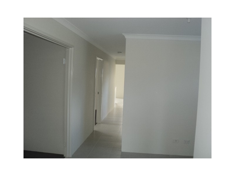 10 Turtledove Way, Beechboro WA 6063