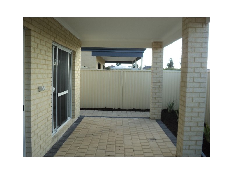 10 Turtledove Way, Beechboro WA 6063