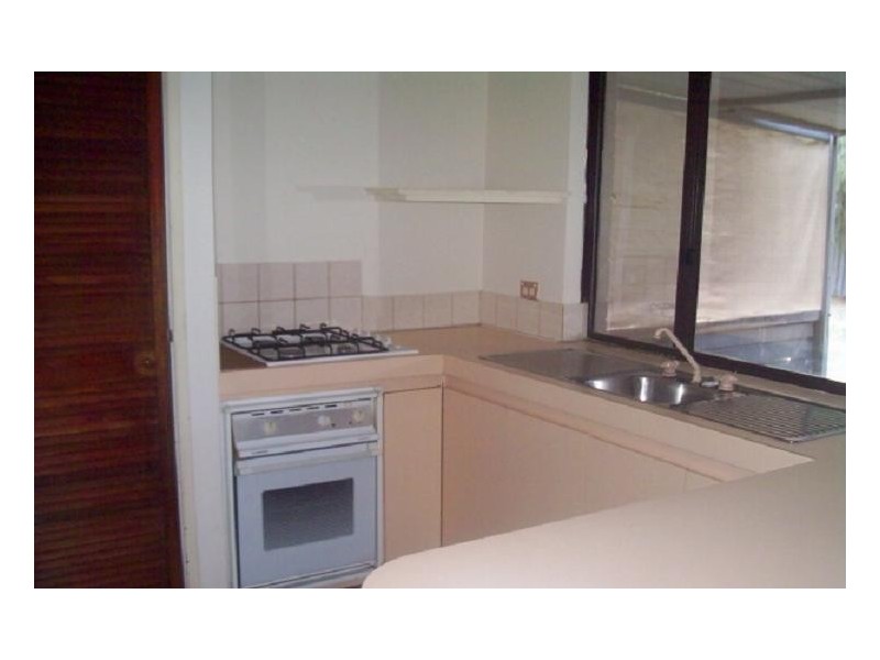6 Eddy Close, Leda WA 6170