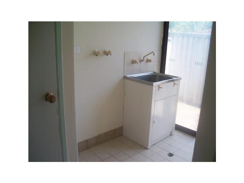 6 Eddy Close, Leda WA 6170