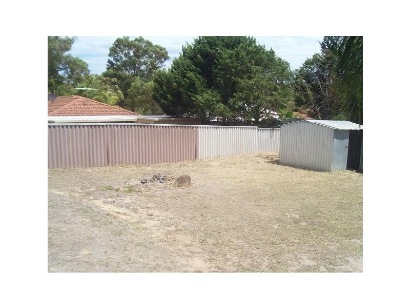 6 Eddy Close, Leda WA 6170