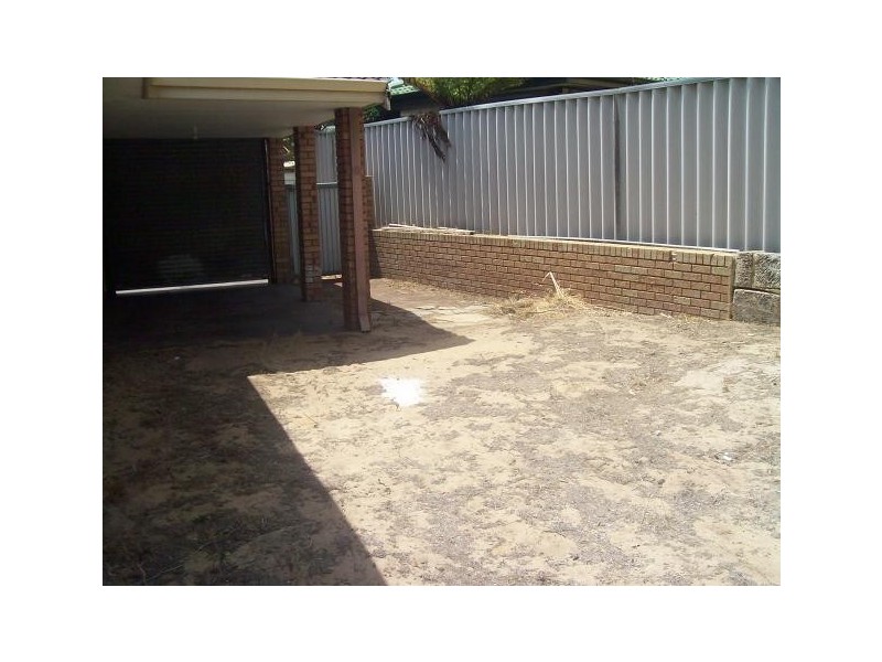 6 Eddy Close, Leda WA 6170