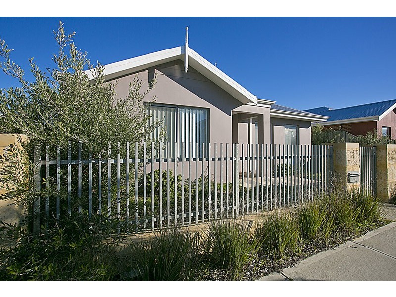 9 Whitecap Street, Yanchep WA 6035