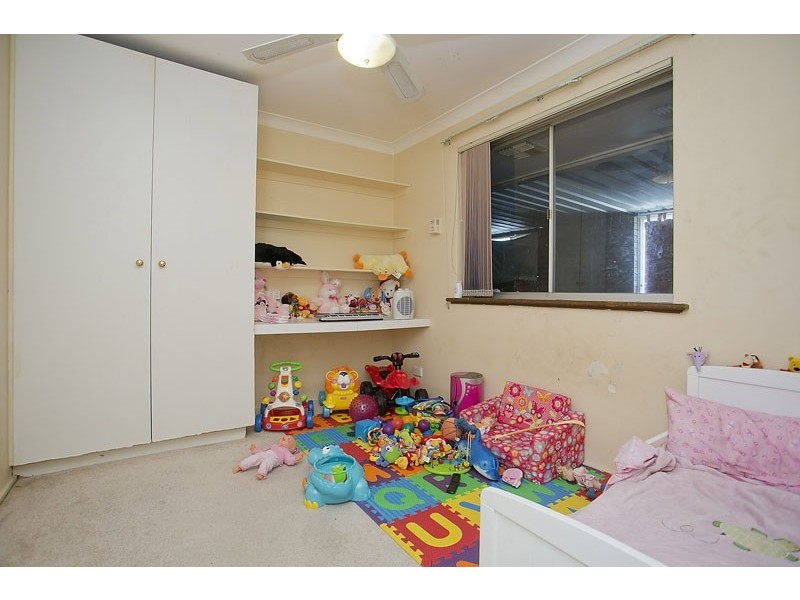 27 Woolgar Way, Lockridge WA 6054
