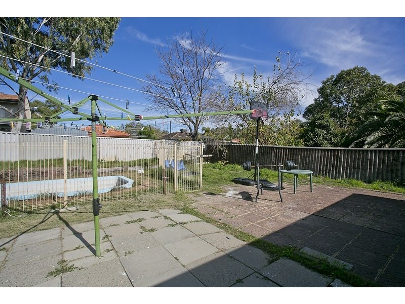 27 Woolgar Way, Lockridge WA 6054