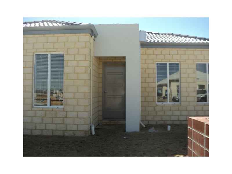 12 Summerville Boulevard, Caversham WA 6055