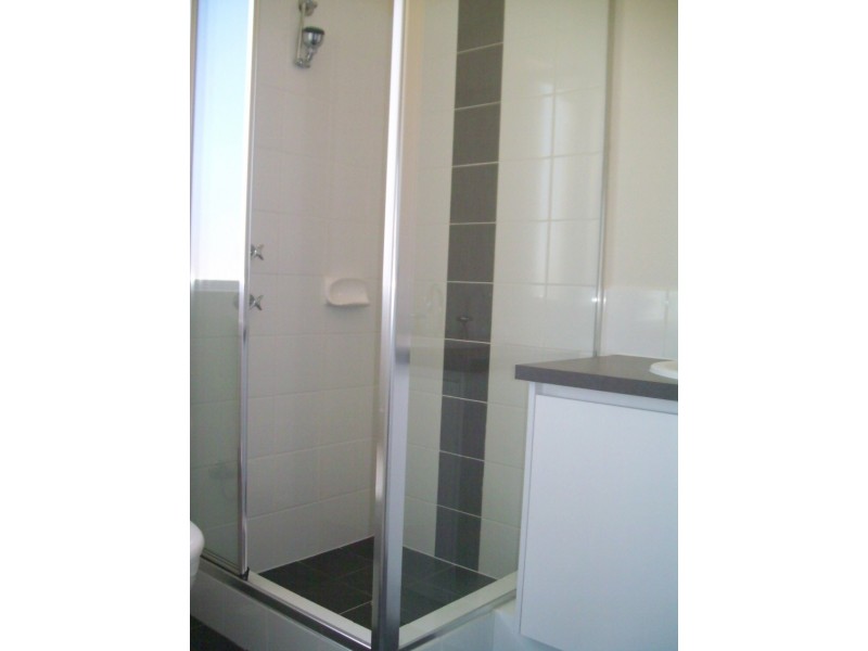 12 Summerville Boulevard, Caversham WA 6055