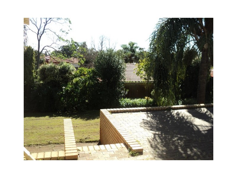 8 Sellars Way, Bull Creek WA 6149