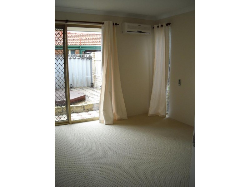 6 Axewood Place, Beechboro WA 6063