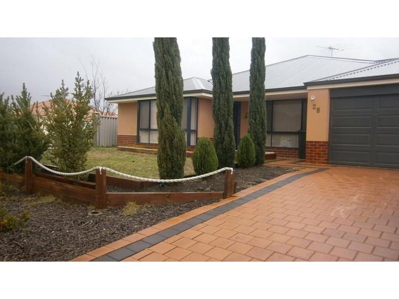 28 Toledo Circuit, Port Kennedy WA 6172