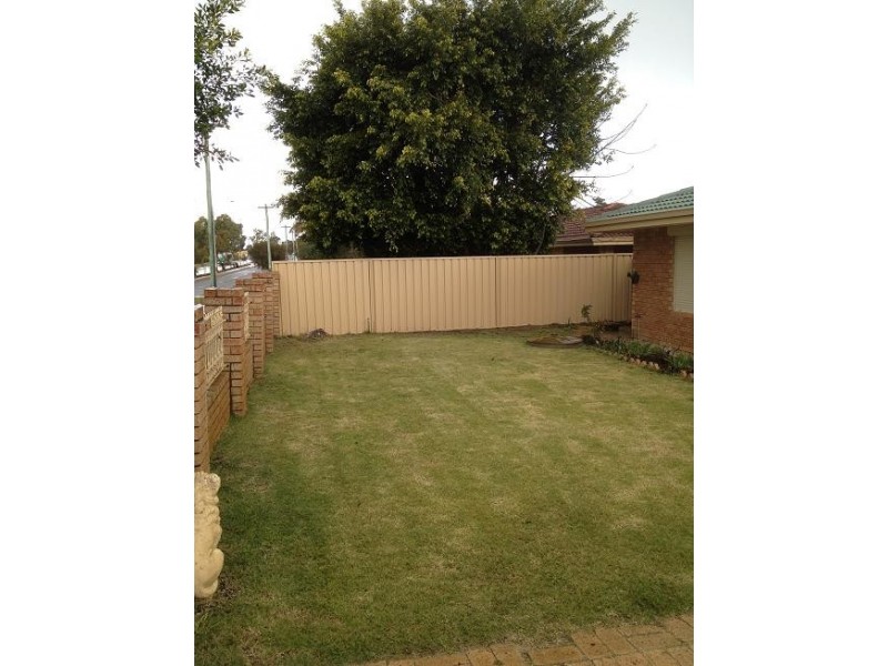 220 Altone Road, Beechboro WA 6063