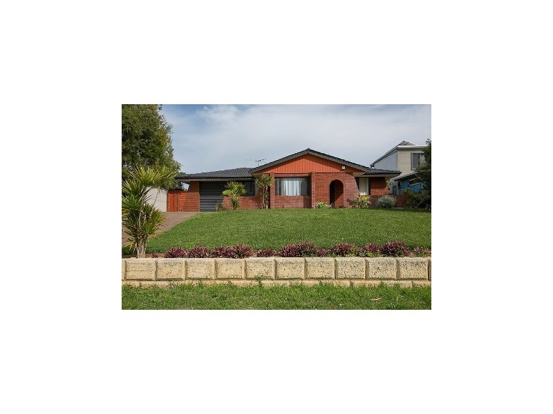 15 Ledger Street, Warnbro WA 6169