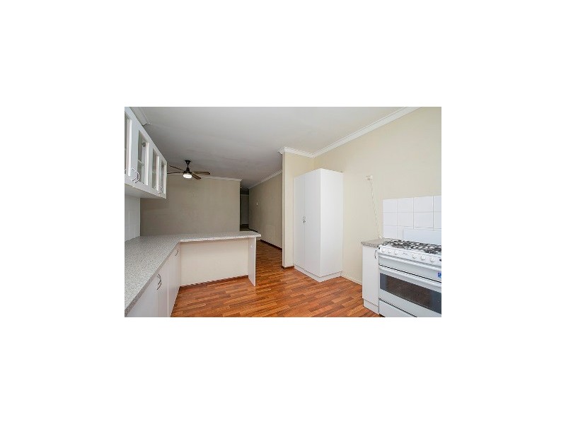 15 Ledger Street, Warnbro WA 6169