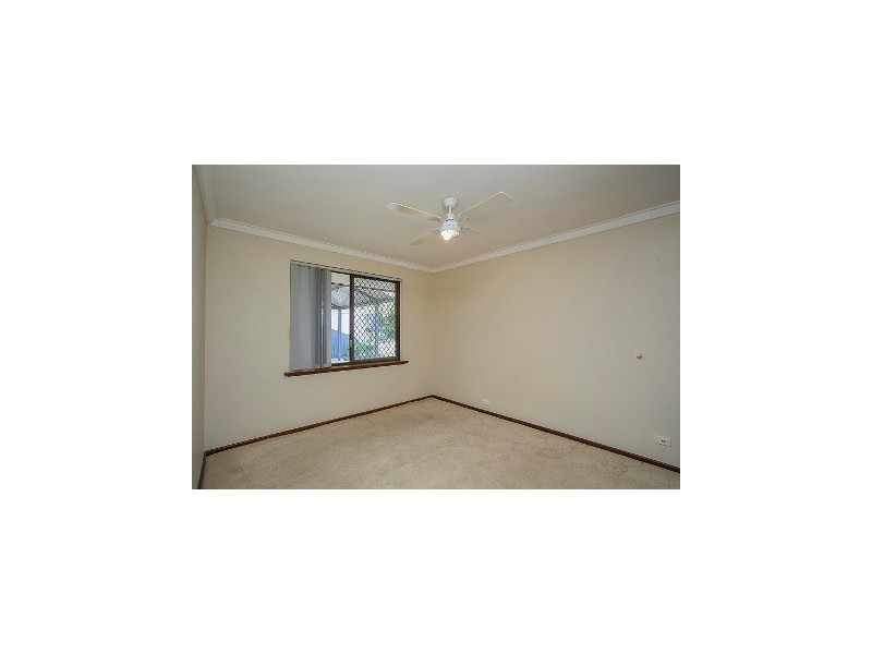 15 Ledger Street, Warnbro WA 6169