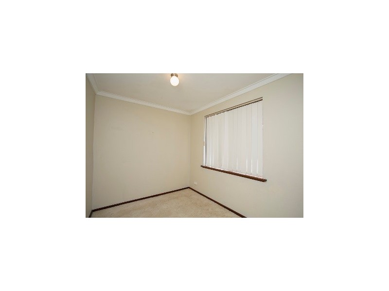 15 Ledger Street, Warnbro WA 6169