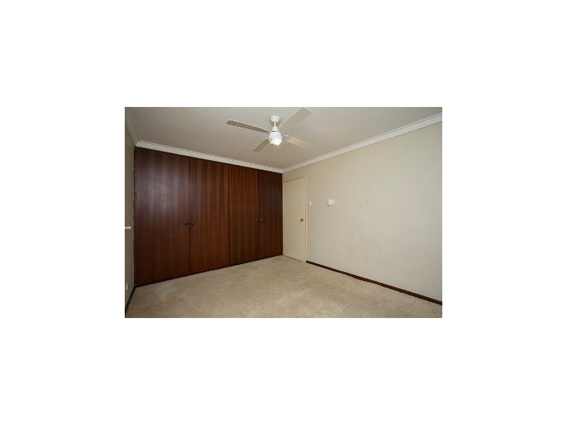 15 Ledger Street, Warnbro WA 6169