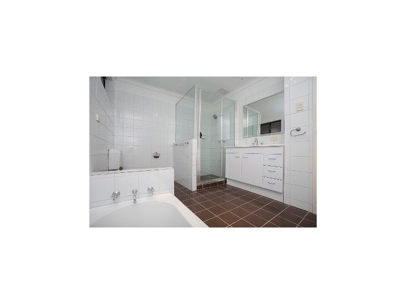 15 Ledger Street, Warnbro WA 6169
