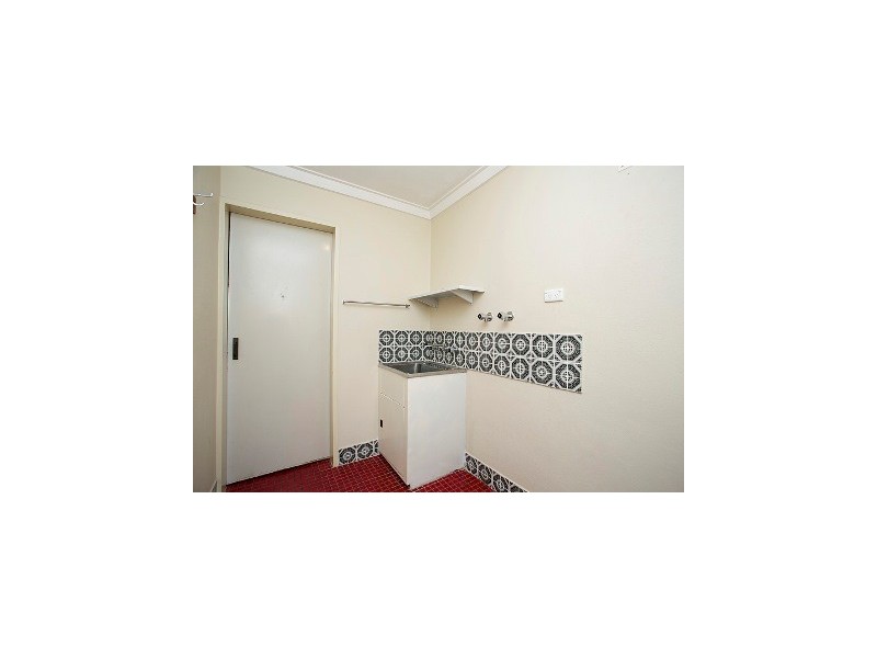 15 Ledger Street, Warnbro WA 6169