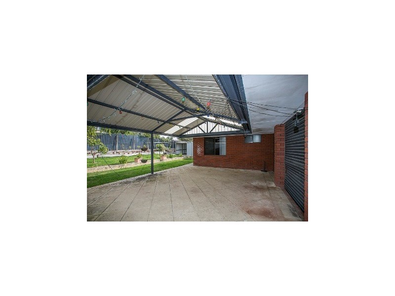 15 Ledger Street, Warnbro WA 6169