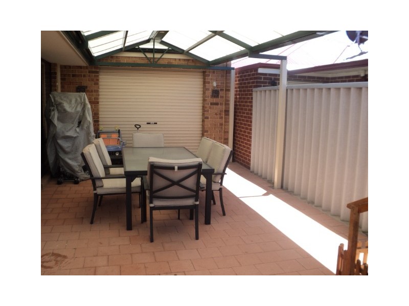 33 Fairywren Drive, Beechboro WA 6063