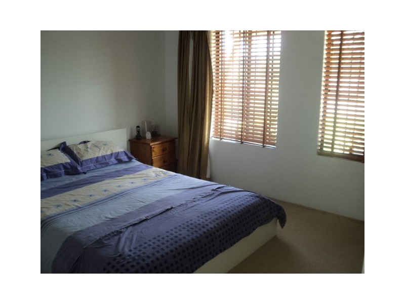33 Fairywren Drive, Beechboro WA 6063