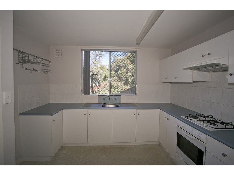 32C Casserley Av, Girrawheen WA 6064