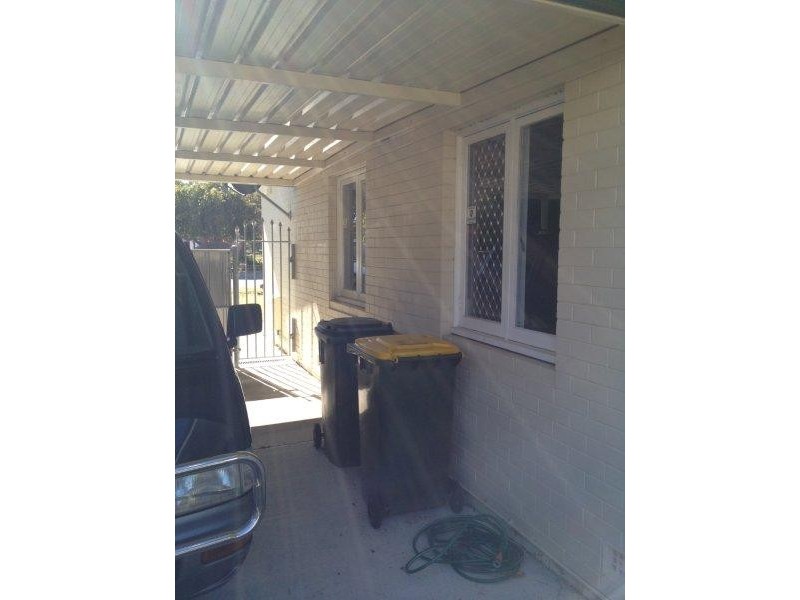 23B Mirrabooka, Girrawheen WA 6064