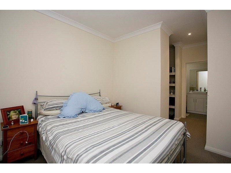28/5 Keane Street, Midland WA 6056