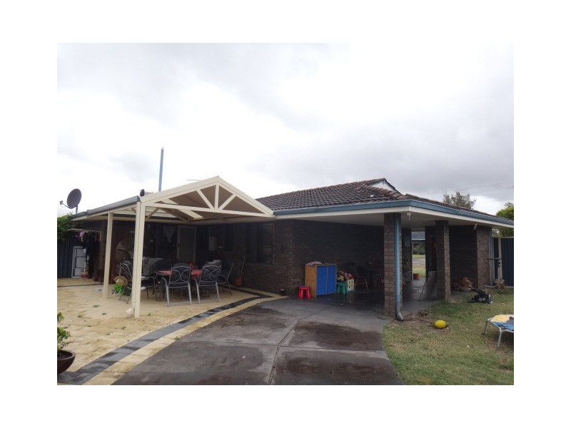 17A Faulkner Way, Eden Hill WA 6054