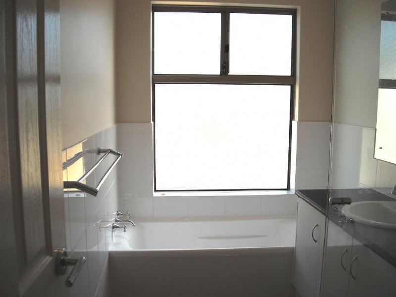 56 Bridgeman Drive, Beechboro WA 6063