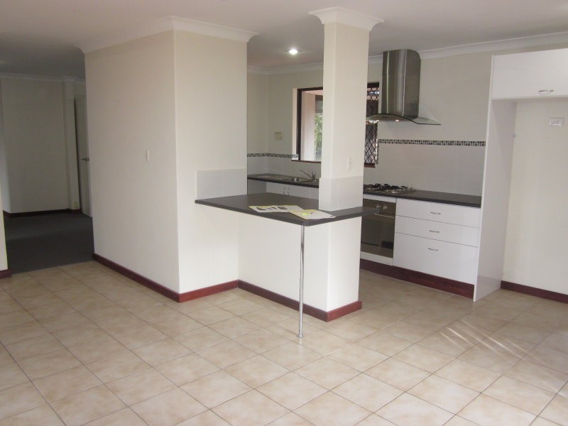 77 Walanna Drive, Karawara WA 6152