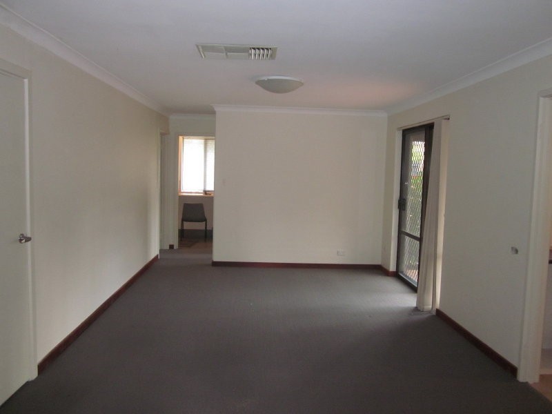 77 Walanna Drive, Karawara WA 6152