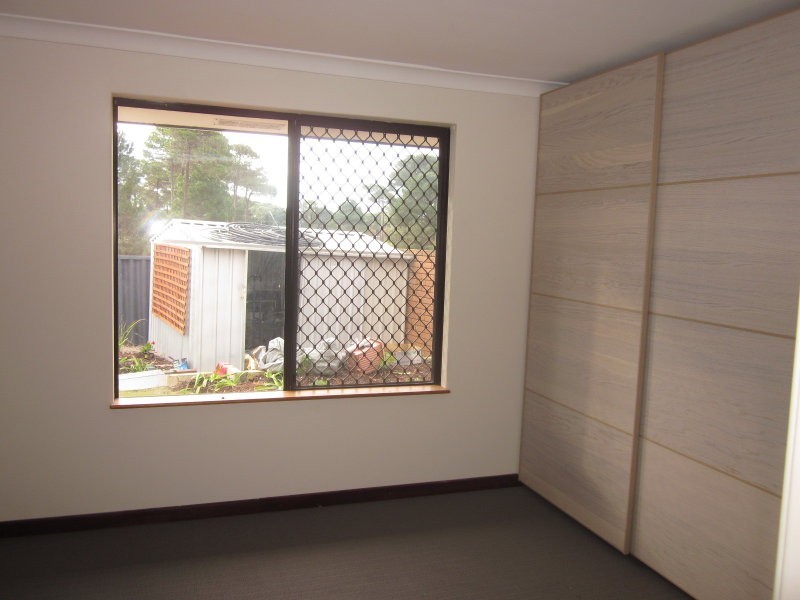 77 Walanna Drive, Karawara WA 6152