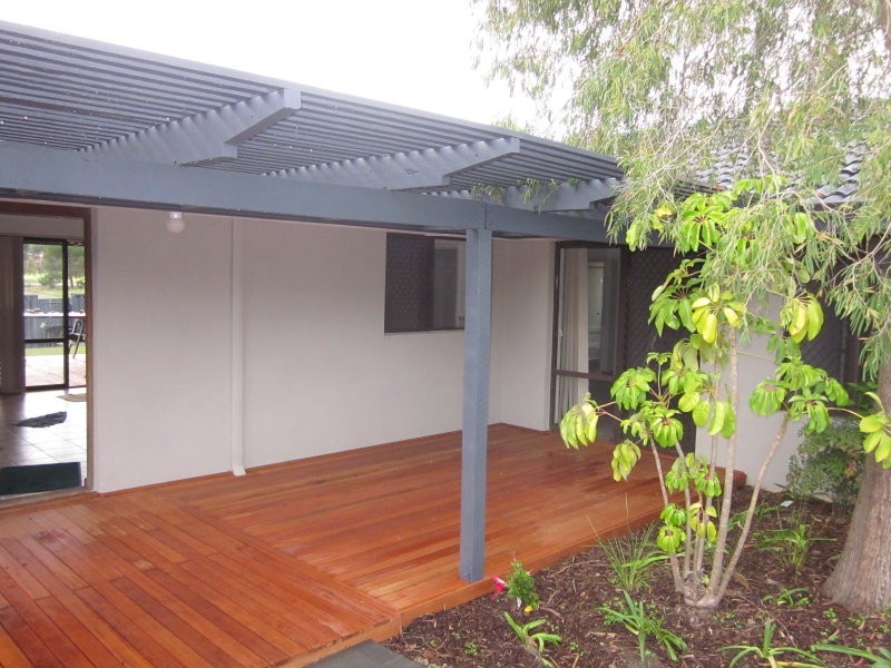 77 Walanna Drive, Karawara WA 6152