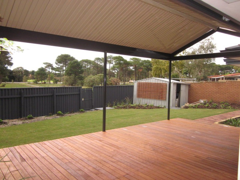 77 Walanna Drive, Karawara WA 6152