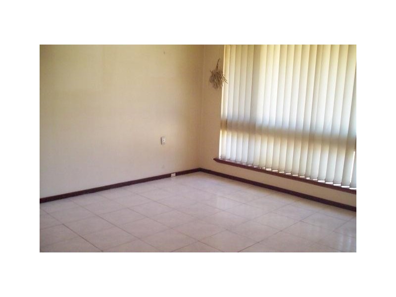 10 Denford Street, Kenwick WA 6107