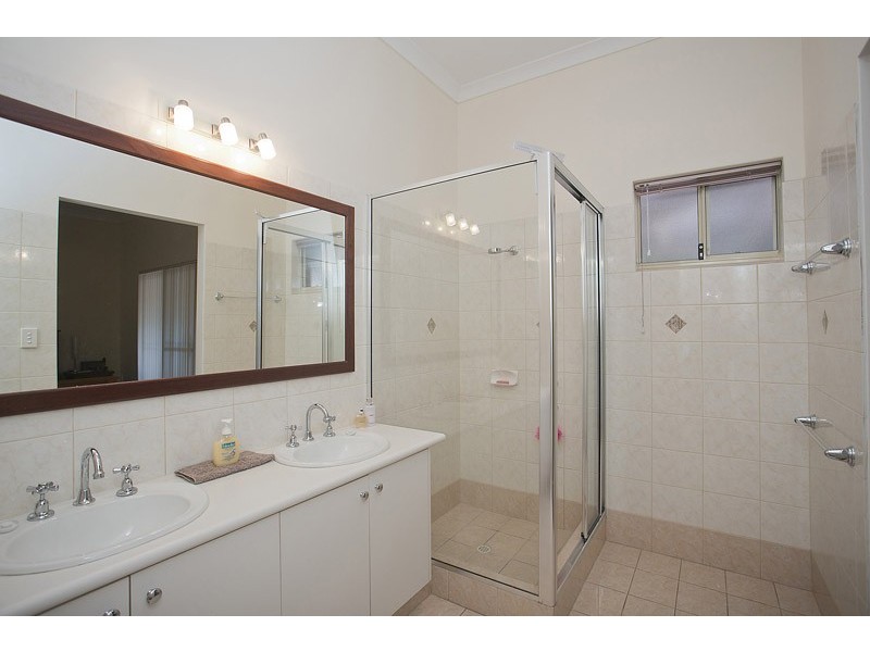 2B Mary Street, Hazelmere WA 6055