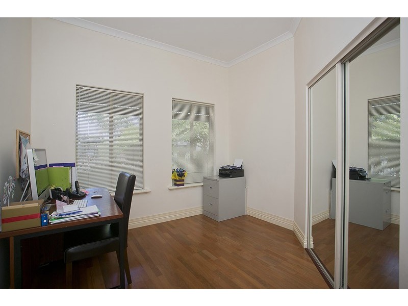 2B Mary Street, Hazelmere WA 6055