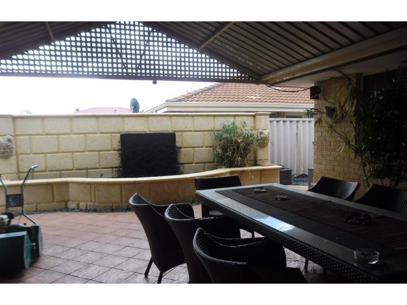 1 Brookside Gardens, Caversham WA 6055