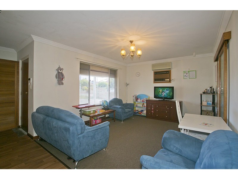 7 Sylvia Way, Eden Hill WA 6054