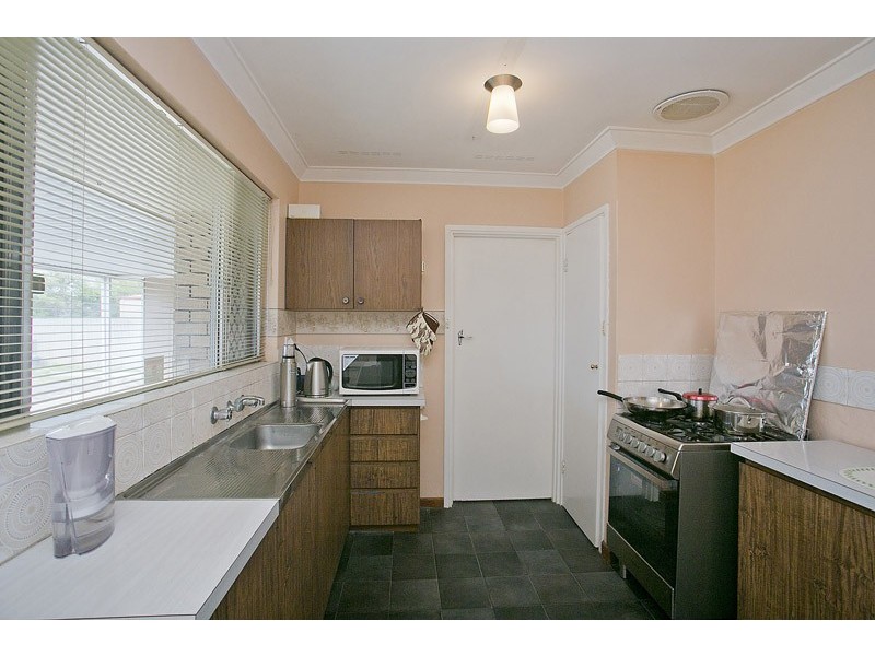 7 Sylvia Way, Eden Hill WA 6054