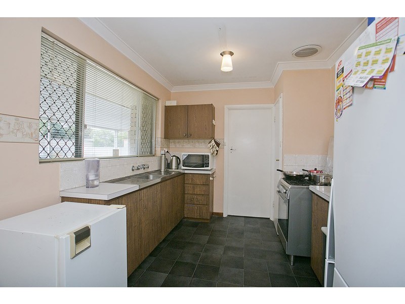 7 Sylvia Way, Eden Hill WA 6054