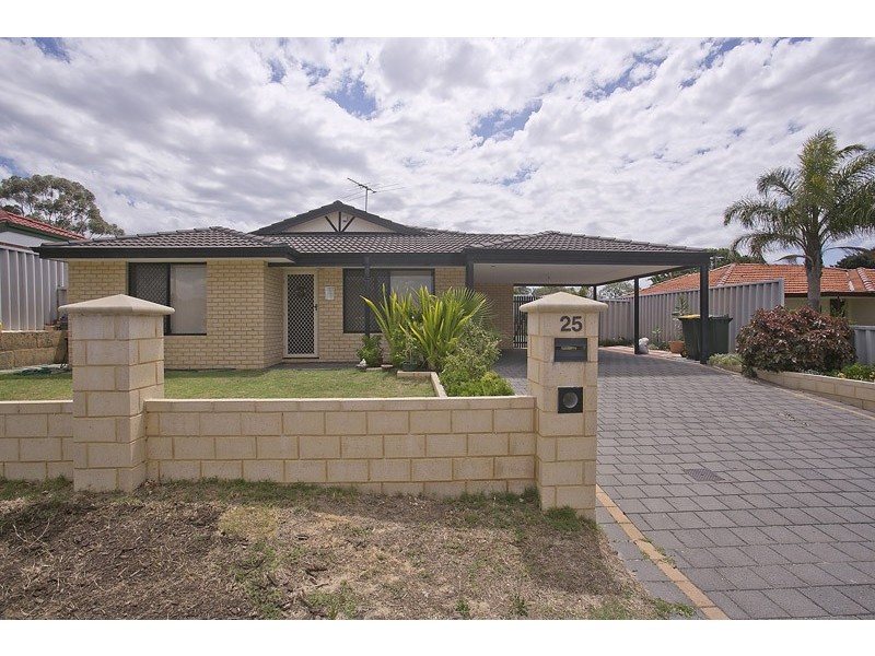 25 Scanlon Way, Lockridge WA 6054