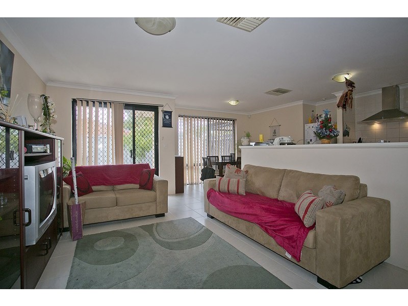 25 Scanlon Way, Lockridge WA 6054