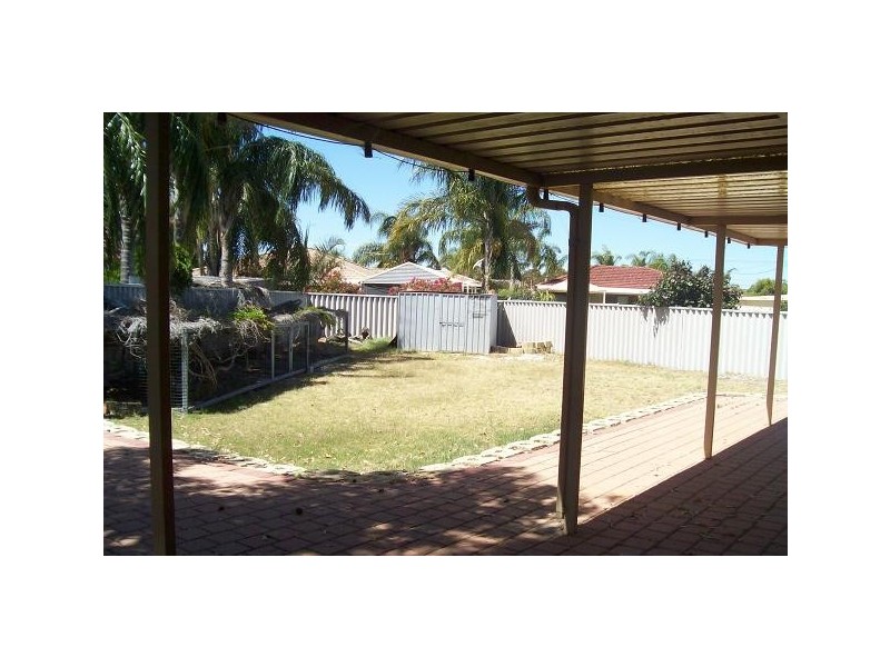 26 Wilby place, Thornlie WA 6108