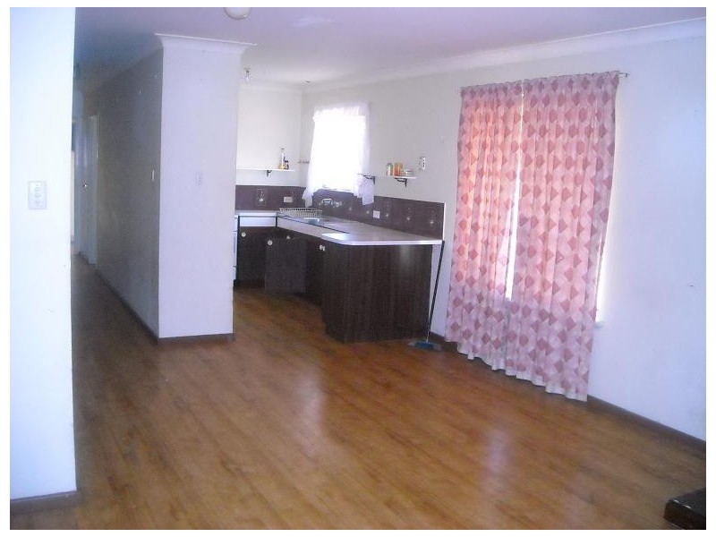 2 Petry street, Langford WA 6147